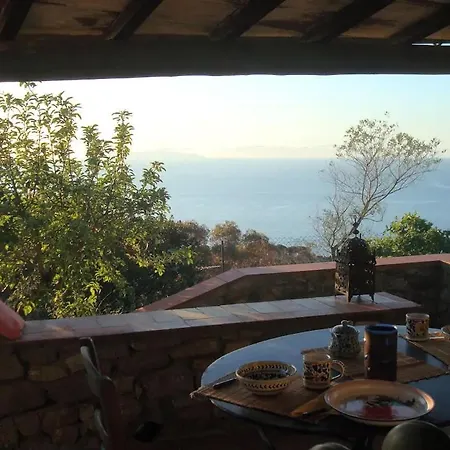 Feriehus Elba Stunning Sea View Private Peaceful *